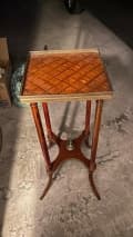 Expert taxatie van een Marqueted Houten Art Deco Gueridon