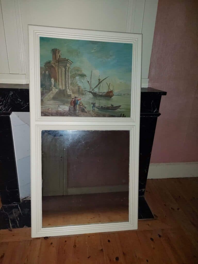 Taxatie van de waarde van 2 geschilderde trumeaux in een historisch gebouw Taxatie van de waarde van 2 geschilderde trumeaux in een historisch gebouw