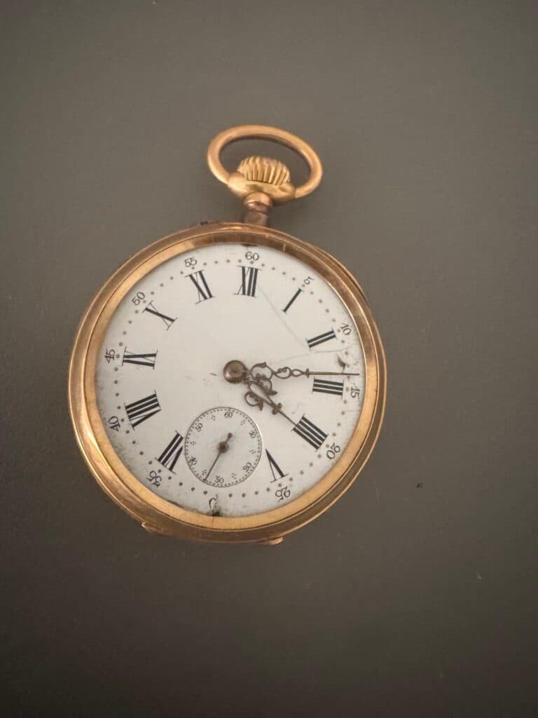 Taxatie van de waarde van een Breguet 15 Rubis spiraal zakhorloge, oud familie-erfgoed met gebroken glas Taxatie van de waarde van een Breguet 15 Rubis spiraal zakhorloge, oud familie-erfgoed met gebroken glas