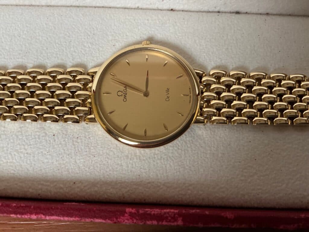 Taxatie voor een Omega Stadsuurwerk in Geel Goud van 71,35g uit het jaar 2000 en in Nieuwe staat Taxatie voor een Omega Stadsuurwerk in Geel Goud van 71,35g uit het jaar 2000 en in Nieuwe staat