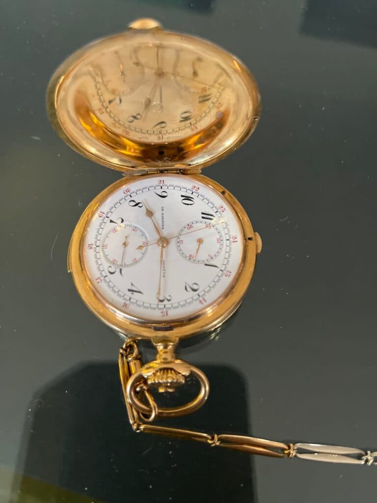 Taxatie van de waarde van een 18-karaats gouden zakhorloge in zeer goede staat Taxatie van de waarde van een 18-karaats gouden zakhorloge in zeer goede staat