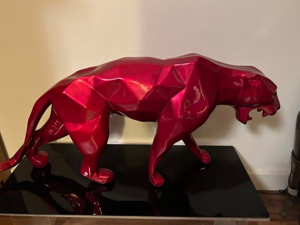 Taxatie van de sculptuur “Panthere” van Richard Orlinski, beperkte editie 5/8, met echtheidscertificaat, aangeschaft bij de galerie van Saint Paul de Vence