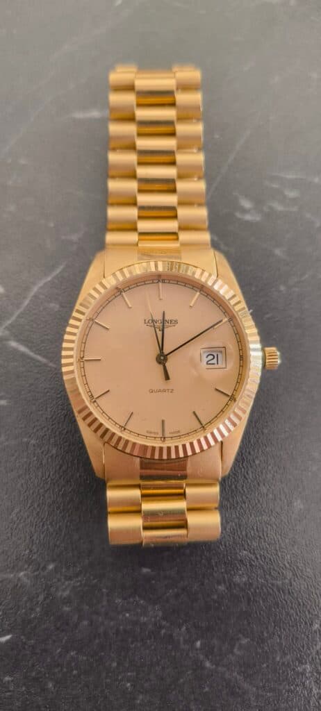 Taxatie van de Waarde van een Zelden Gebruikte en Perfect Behouden Longines Horloge Taxatie van de Waarde van een Zelden Gebruikte en Perfect Behouden Longines Horloge
